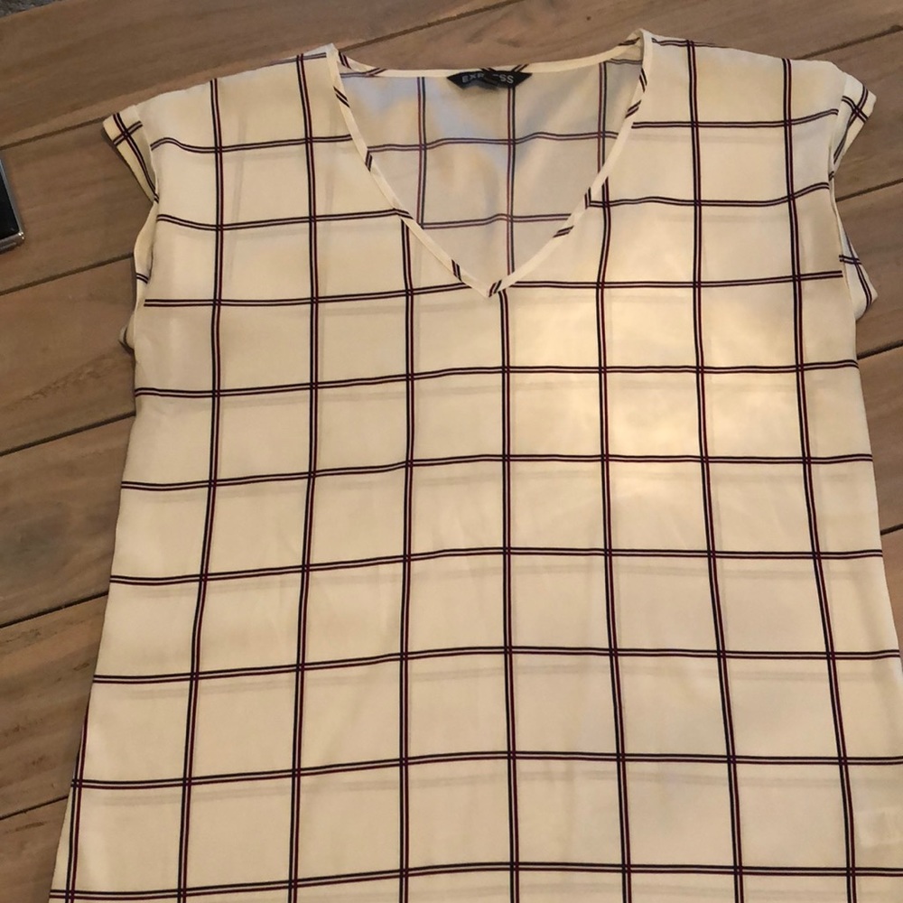 Short sleeve top from Express